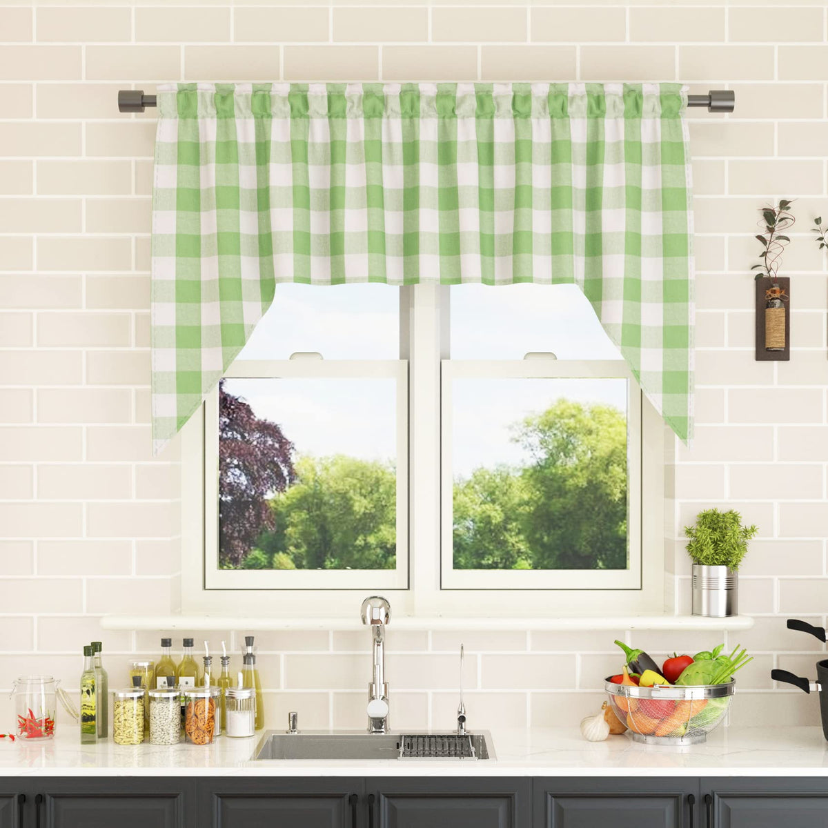 Buffalo Check Kitchen Tier Curtain 24 inches Long Plaid Gingham Rod Pocket Classic Cafe Curtains Country Farmhouse Kitchen Half Window Curtains 2 Panels Beige & White